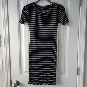 FOREVER 21 KNIT STRIPED BLACK&WHITE DRESS